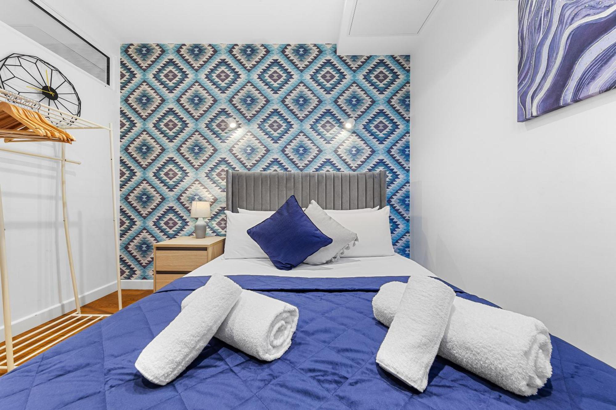 Modern One Bedroom Flat - Near Heathrow, Windsor Castle, Thorpe Park - Staines Tw18 Apartamento Londres